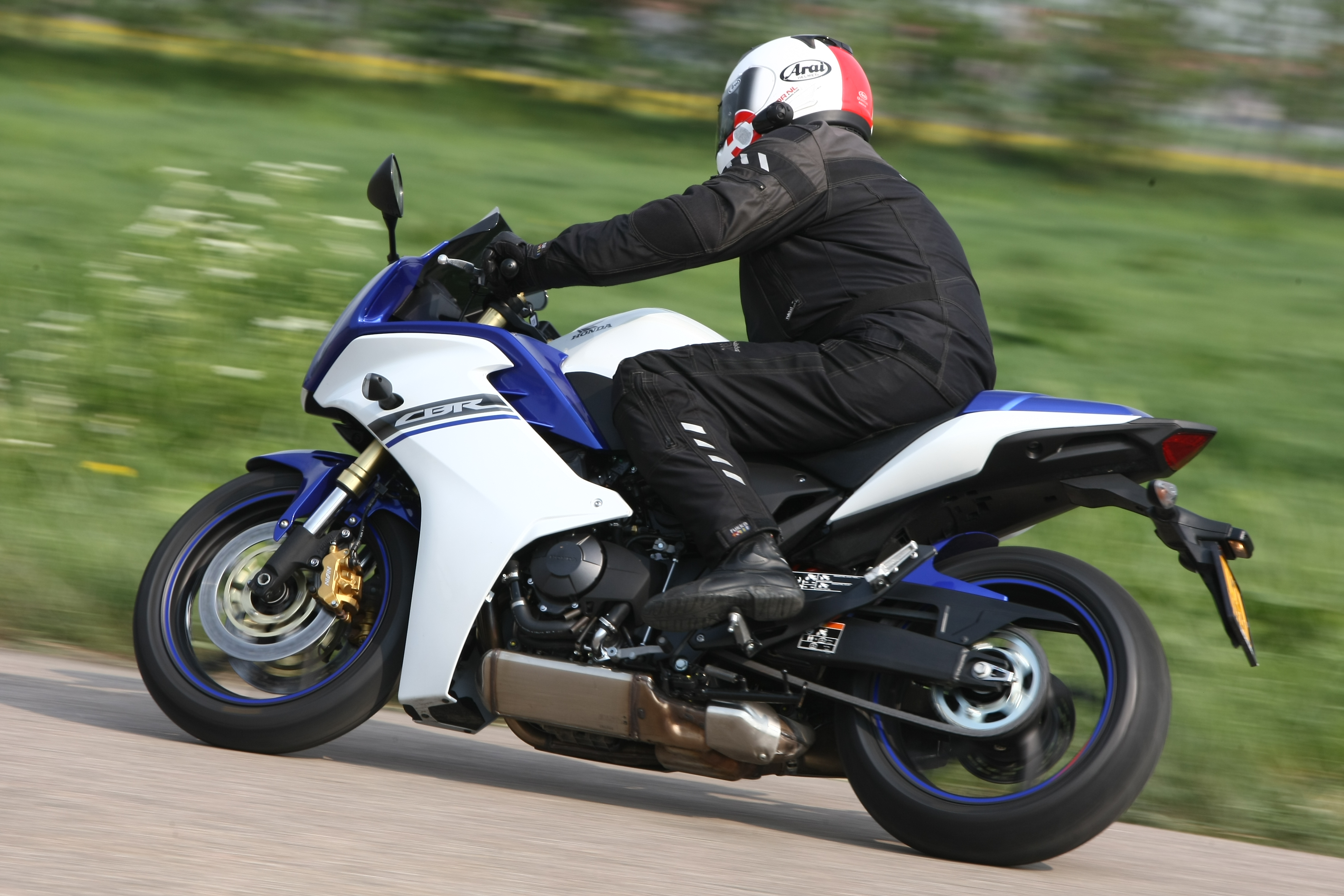 cbr600f 2011 specs