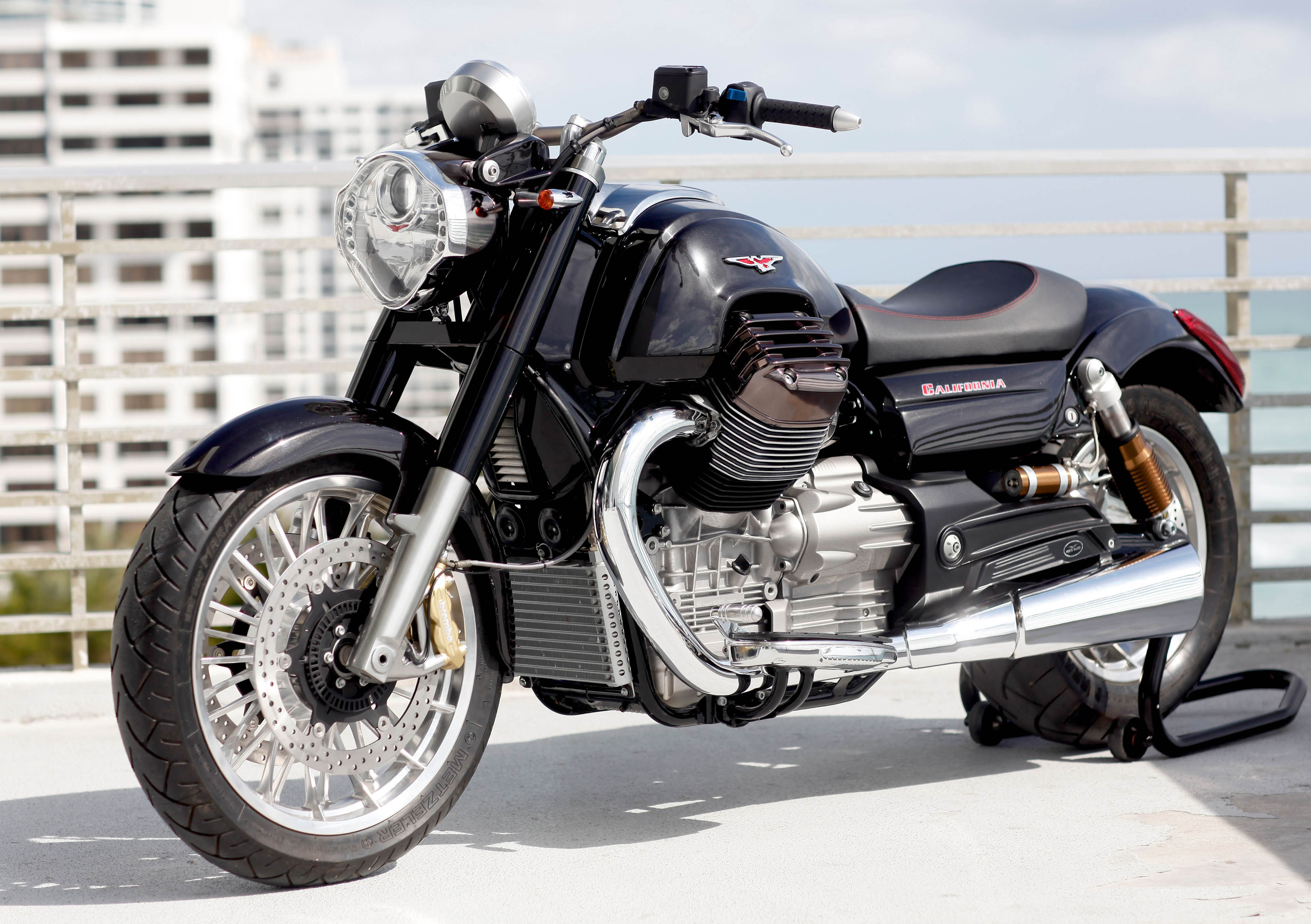 Дорожный байк. Moto Guzzi California 1400. Мото Гуцци Калифорния. Moto Guzzi California 1400 Custom. Moto Guzzi California.