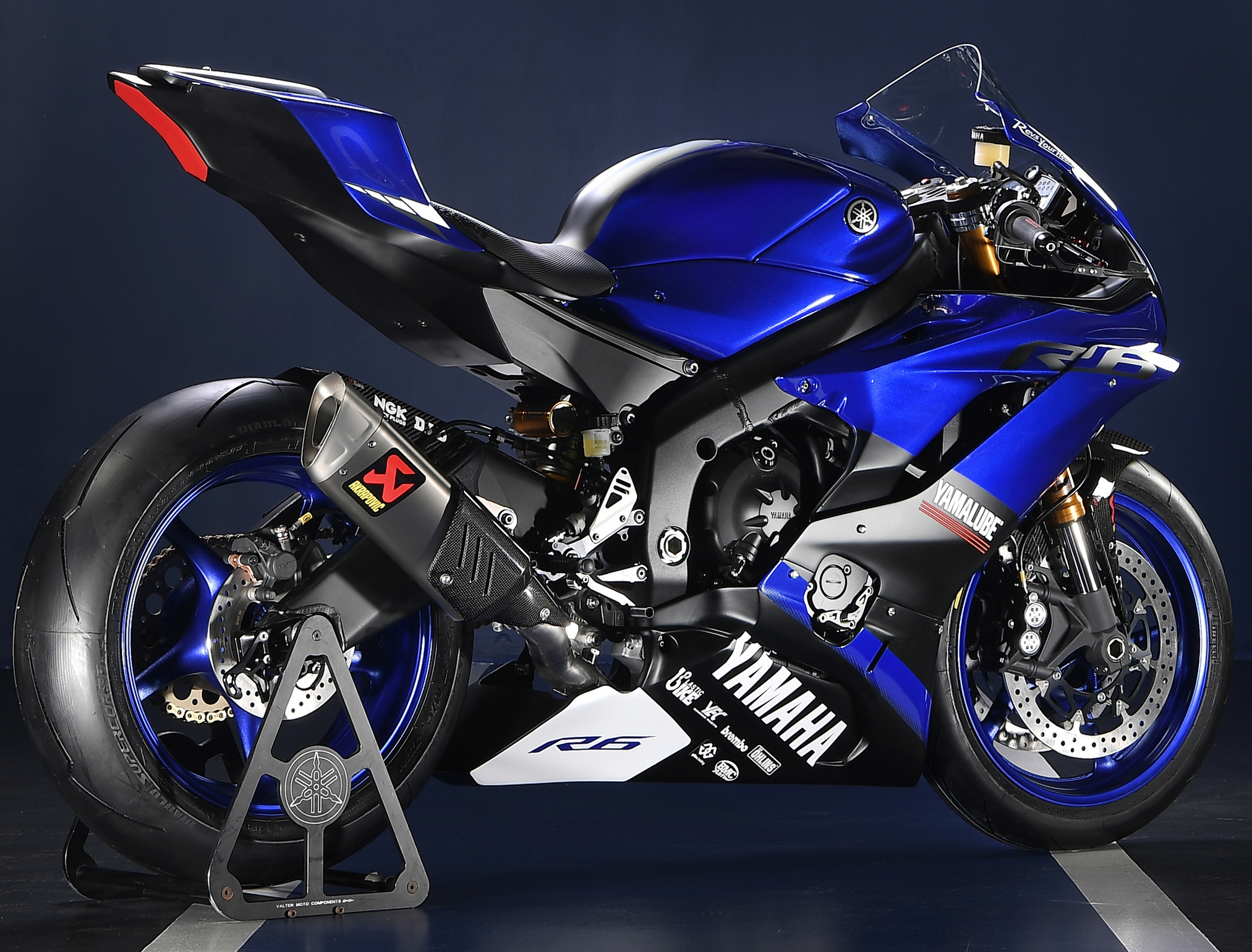 EICMA Yamaha presenteert raceversie YZFR6