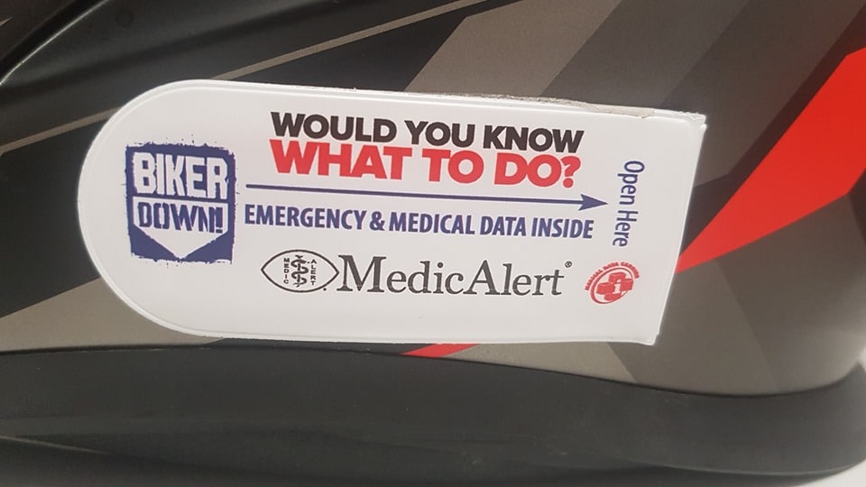 EHBO helmsticker Biker Down MedicAlert