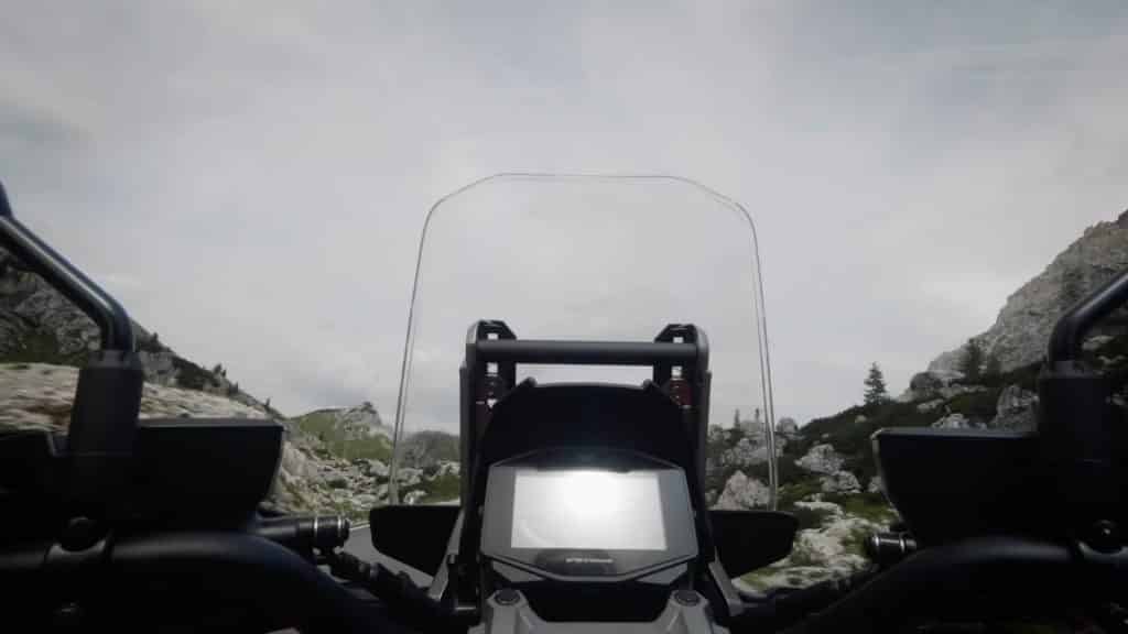 Suzuki V-Strom 1000 EICMA teaservideo