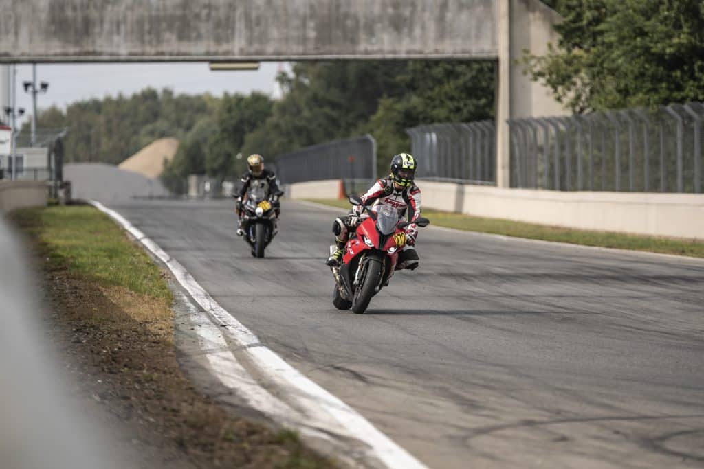 Vergelijk BMW S1000RR en Suzuki GSX-R1000