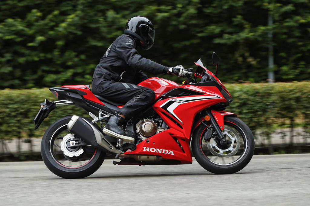 Vergelijkingstest Honda  CBR500R vs Kawasaki Ninja  650 