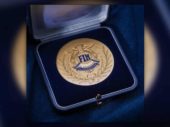 Arai geëerd met gouden FIM-medaille voor veiligheid
