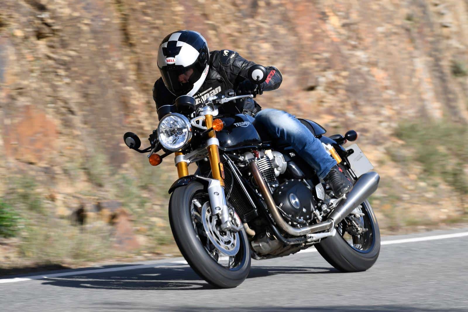 triumph thruxton rs 2020 test