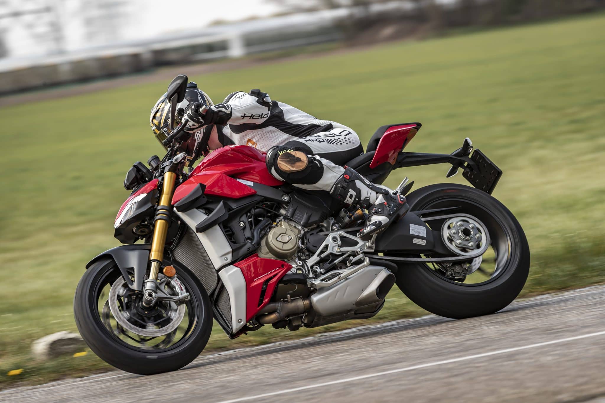 Ducati Streetfighter V4S