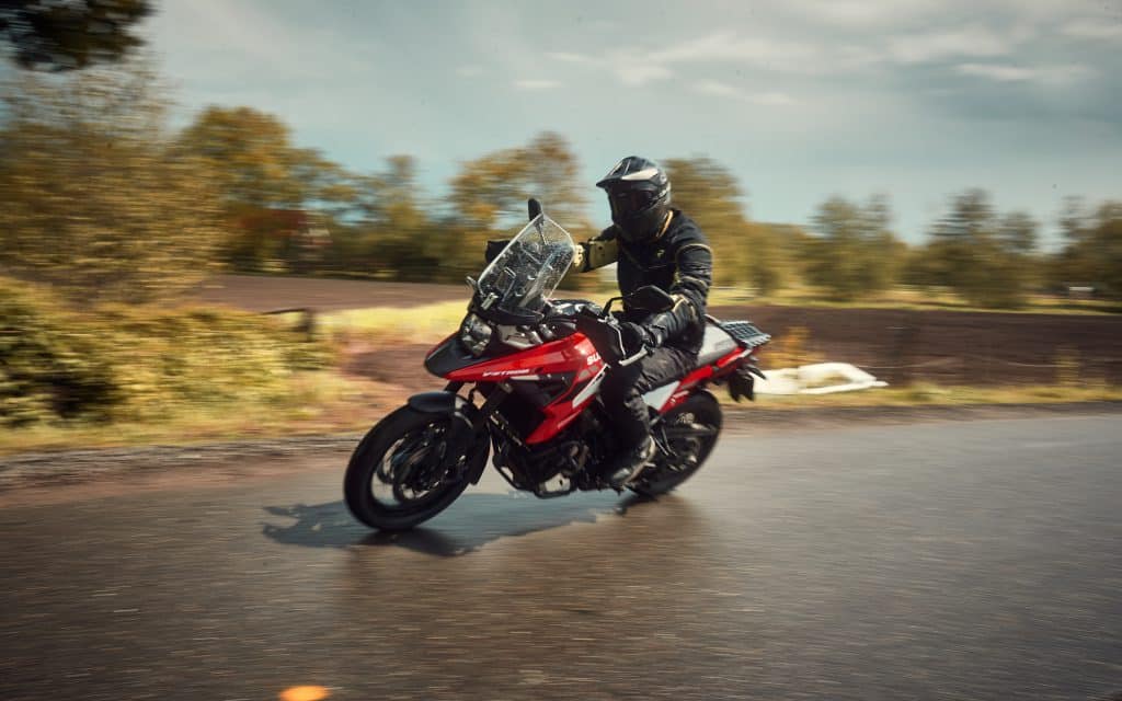 Suzuki V-Strom 1050XT Rijdend