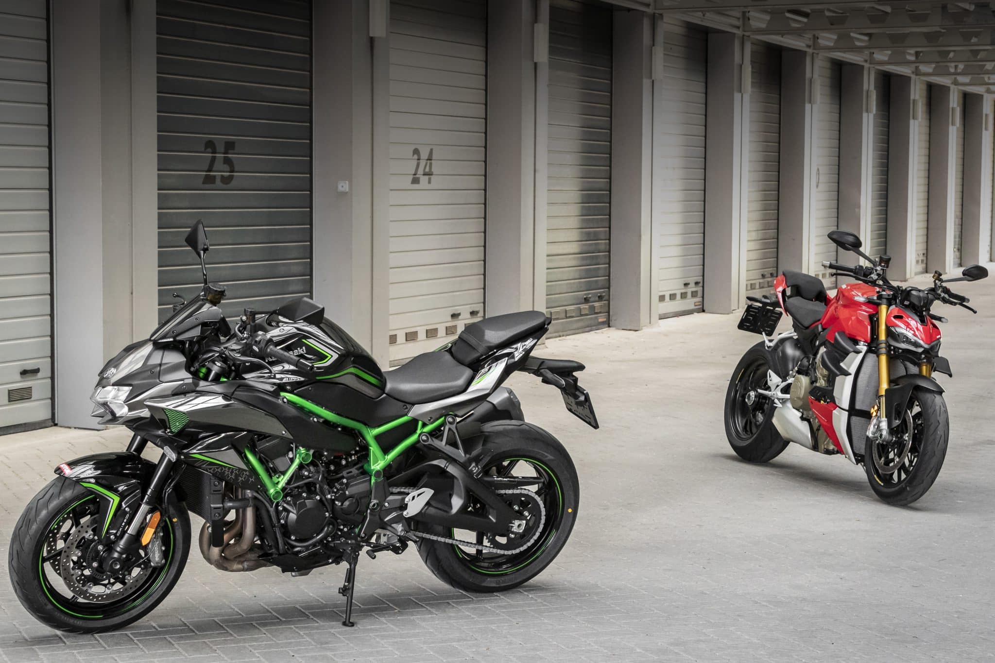 Ducati Streetfighter V4S en Kawasaki Z H2