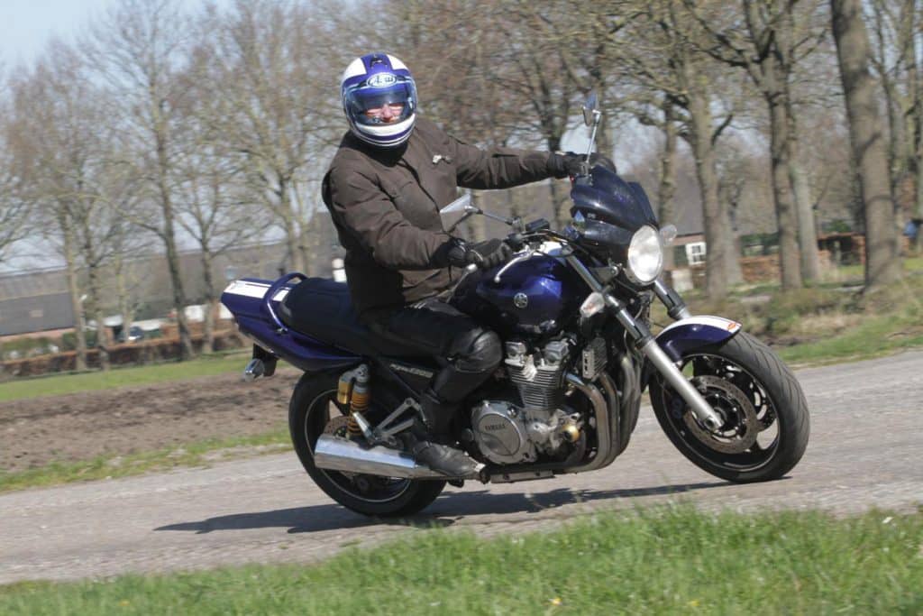 Yamaha XJR1300