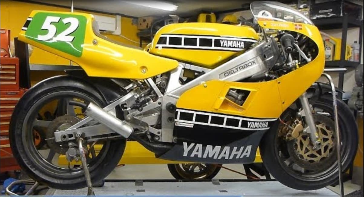 Zondagmorgenfilm - Yamaha TZ250 opbouw