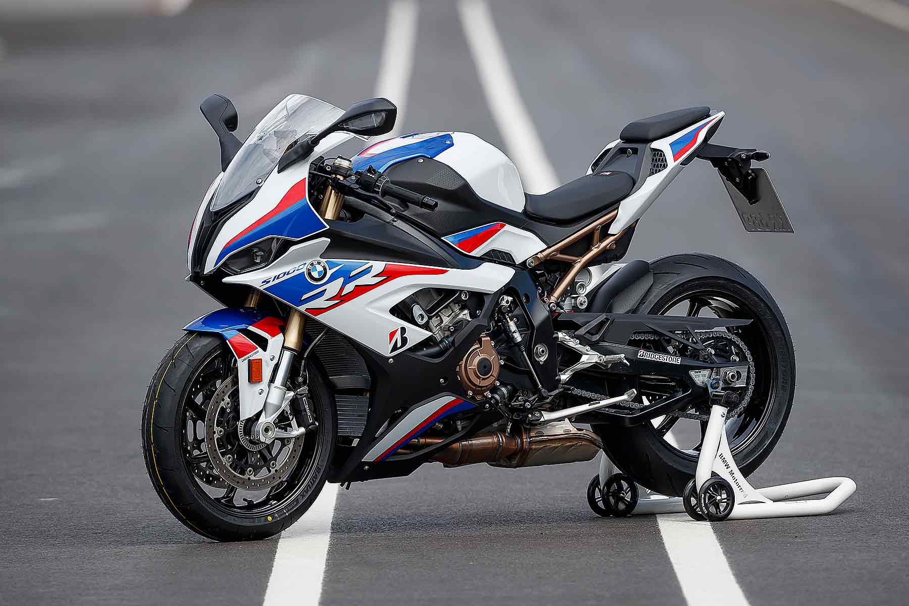 BMW: actieve aerodynamica op de M1000RR? - Motor.NL
