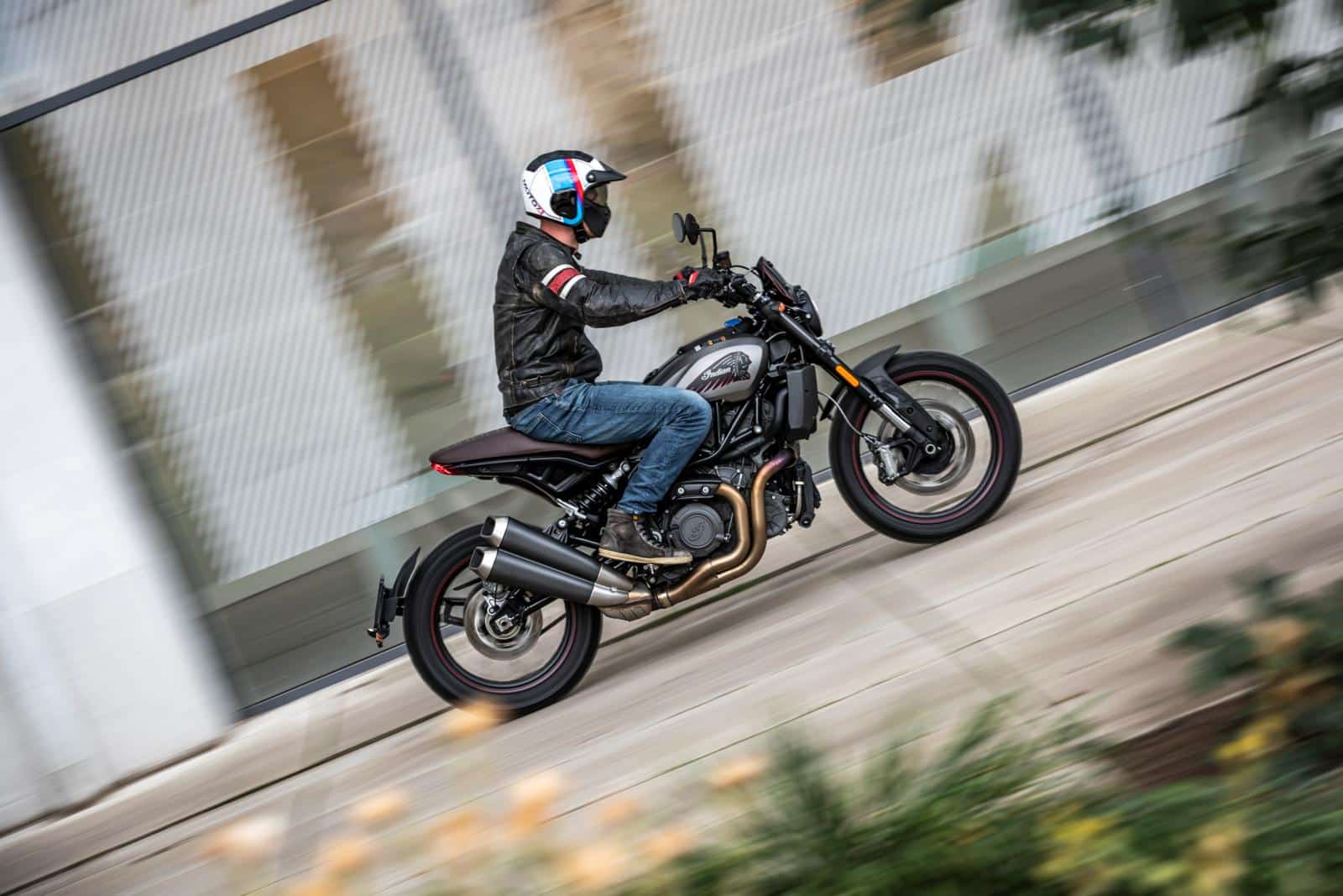 ftr 1200 touring