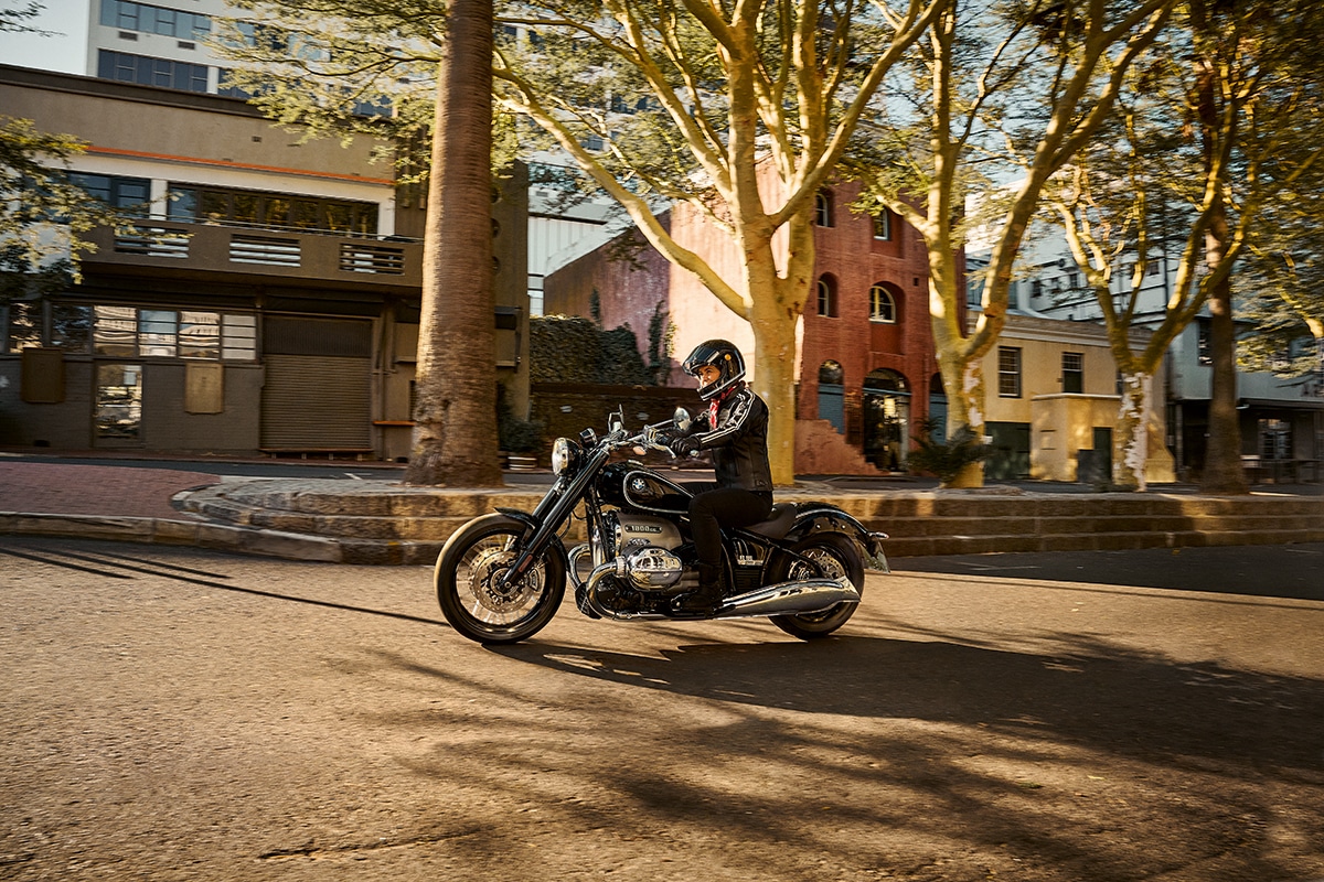 BMW R 18