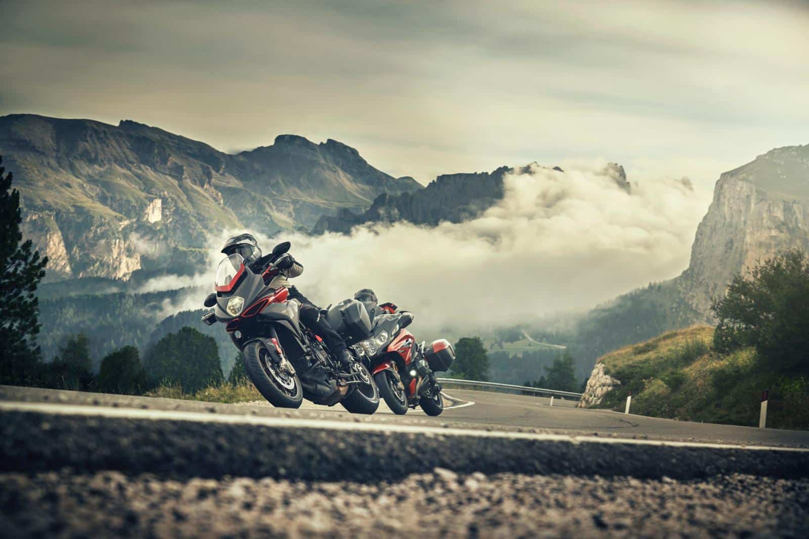 Bridgestone Sport-Touring T32