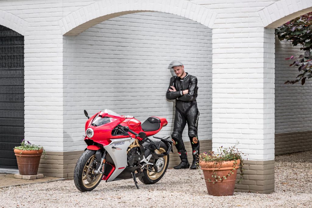 MV Agusta Superveloce 800