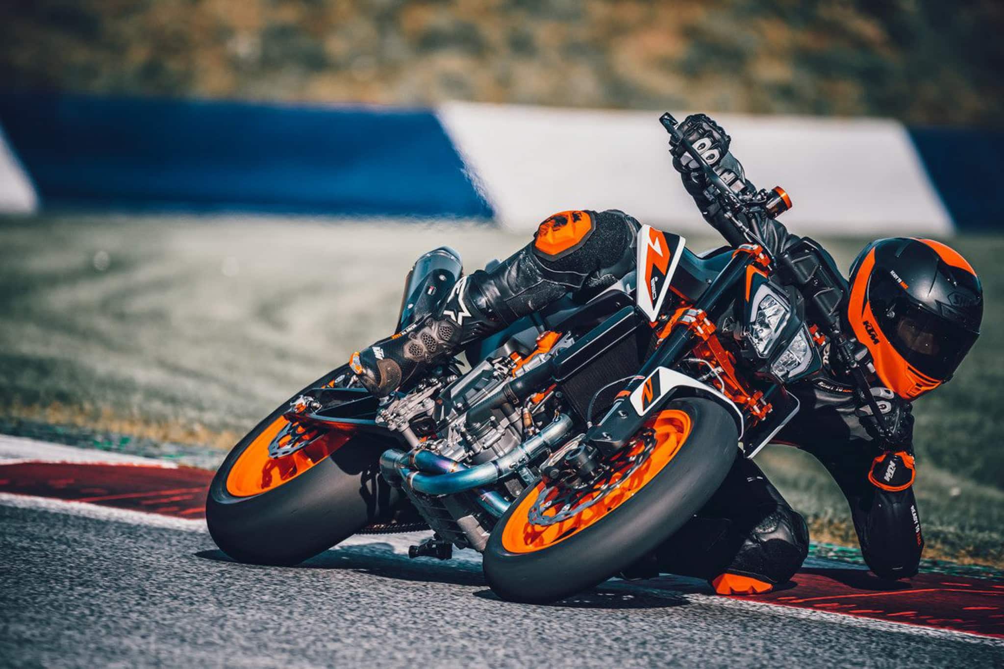 KTM zoekt wereldwijd naar Ultimate Duke Rider - Motor.NL