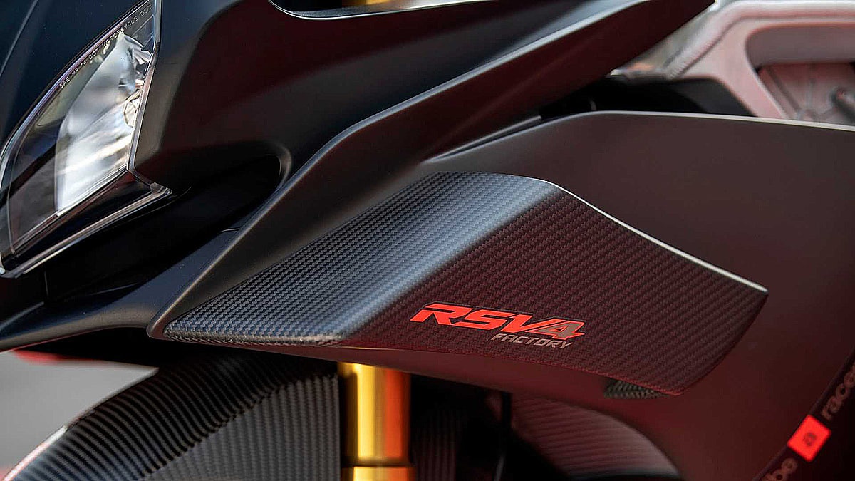 2021 Aprilia RSV4 gespot