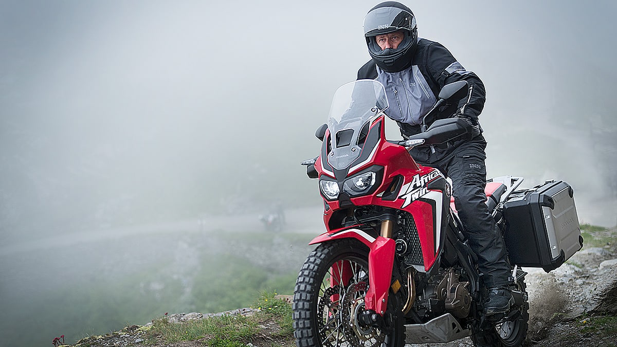 iXS: Tour ST-jas