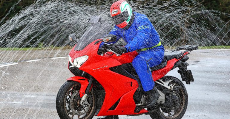 Motortips: Motorkleding wassen voor winterbreak