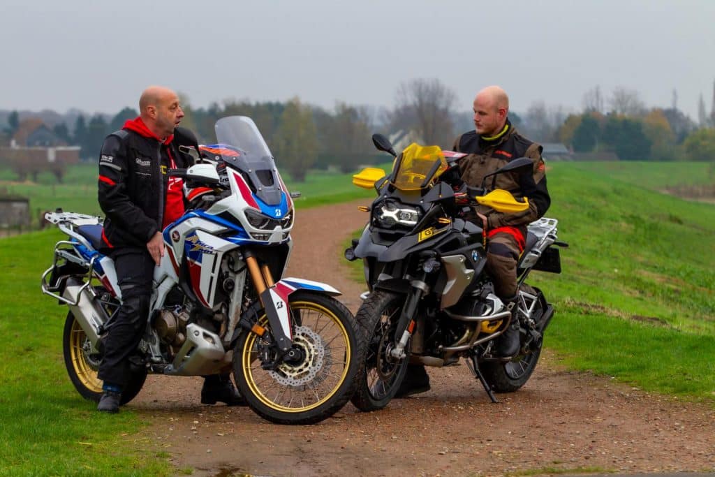 BMW R 1250 GS vs. Honda CRF 1100L Africa Twin Adventure Sports