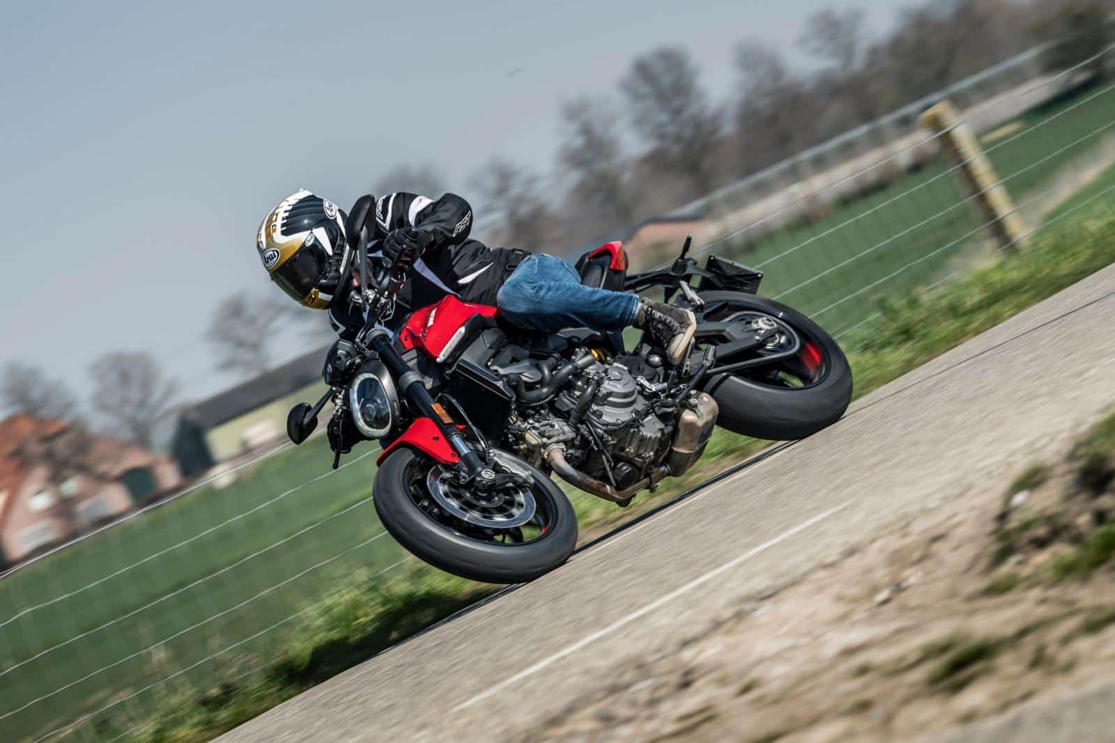 2021 Ducati Monster