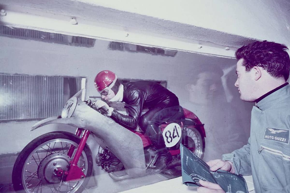 windtunnel van Moto Guzzi