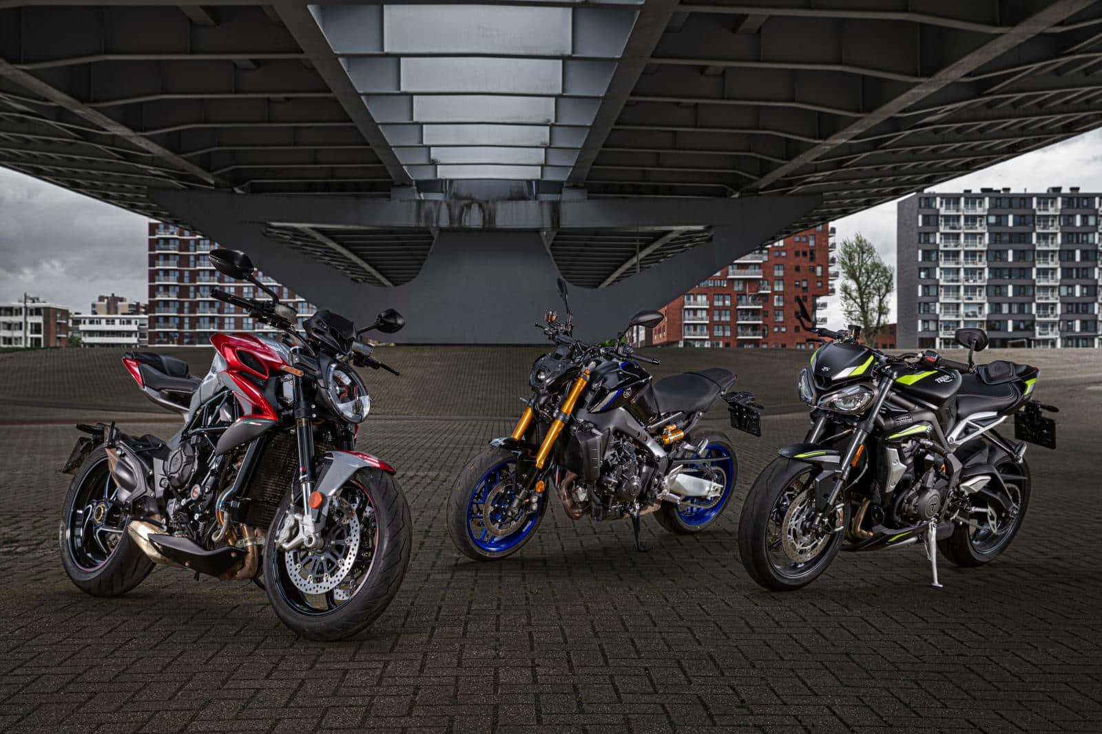 Yamaha MT-09 SP, Triumph Speed Triple RS, MV Agusta Brutale RR