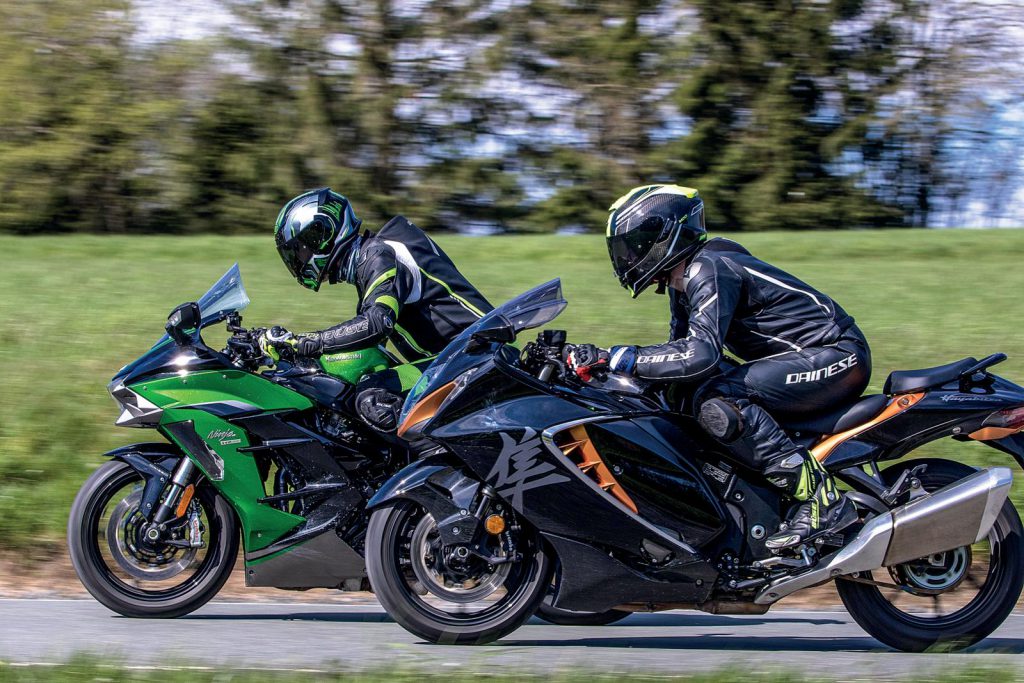 Suzuki GSX-1300R Hayabusa vs. Kawasaki H2 SX SE+