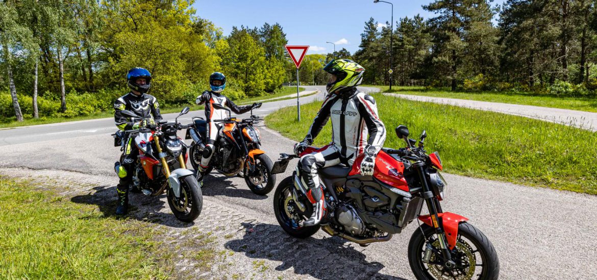 ktm 990 vs bmw f800gs