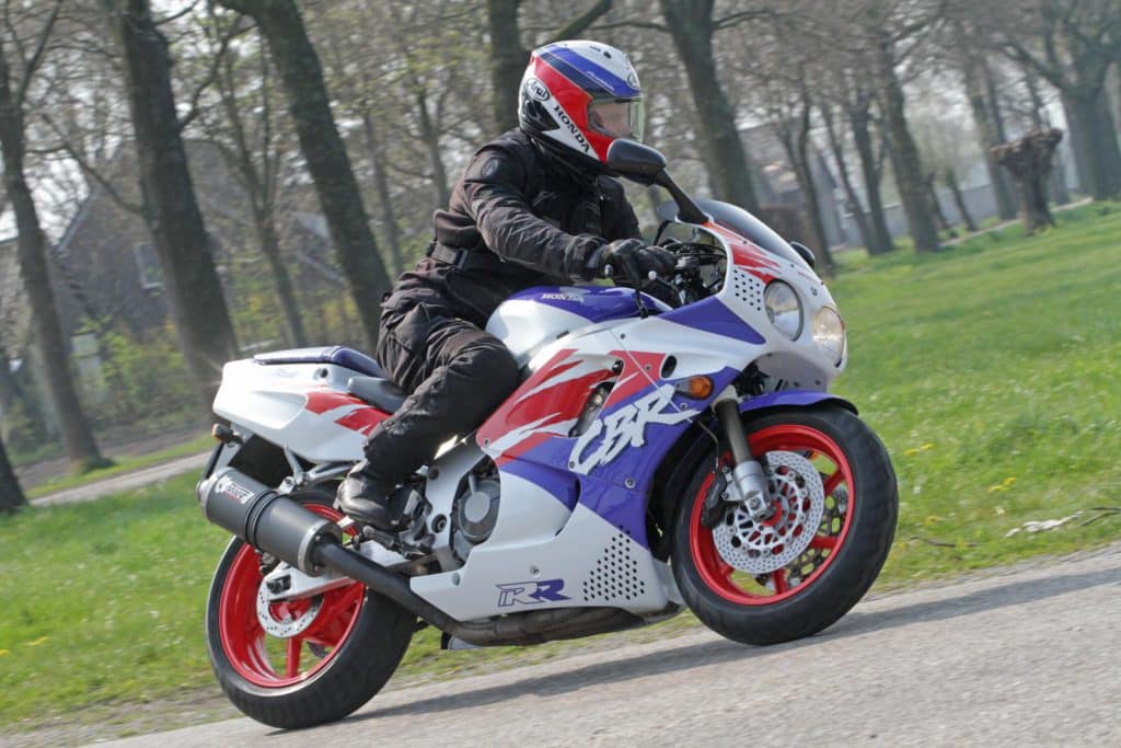 Rijden met de Honda CBR900RR Fireblade