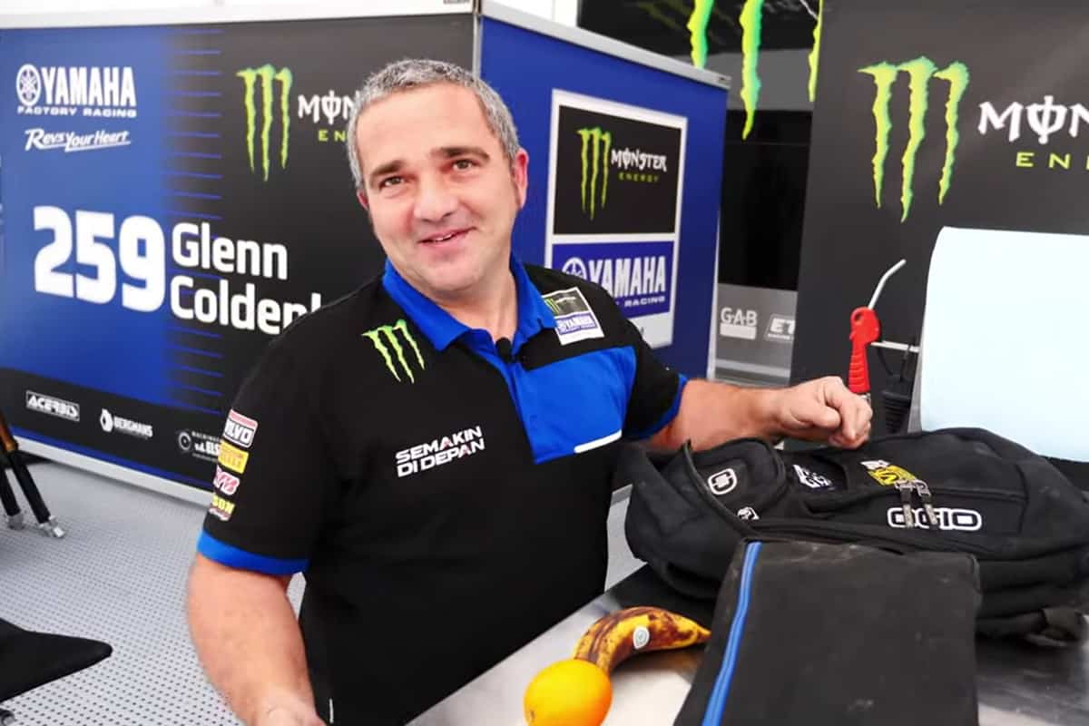 MXGP-monteur