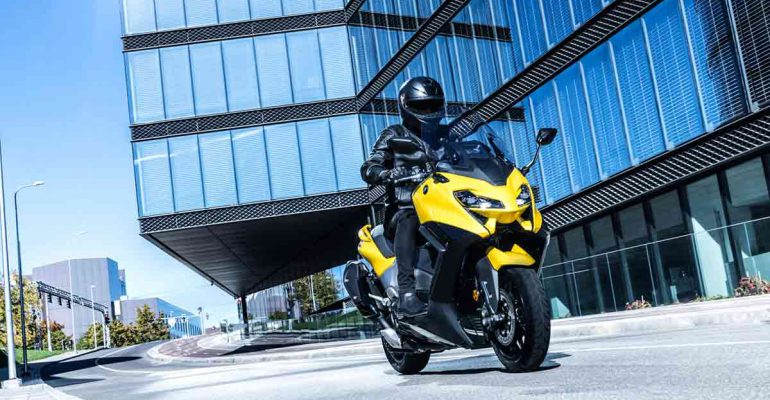 Nieuw: 2022 Yamaha TMAX (+ Tech MAX)
