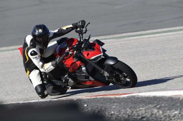 Test 2022 Ducati Streetfighter V2: vechtjas op de catwalk