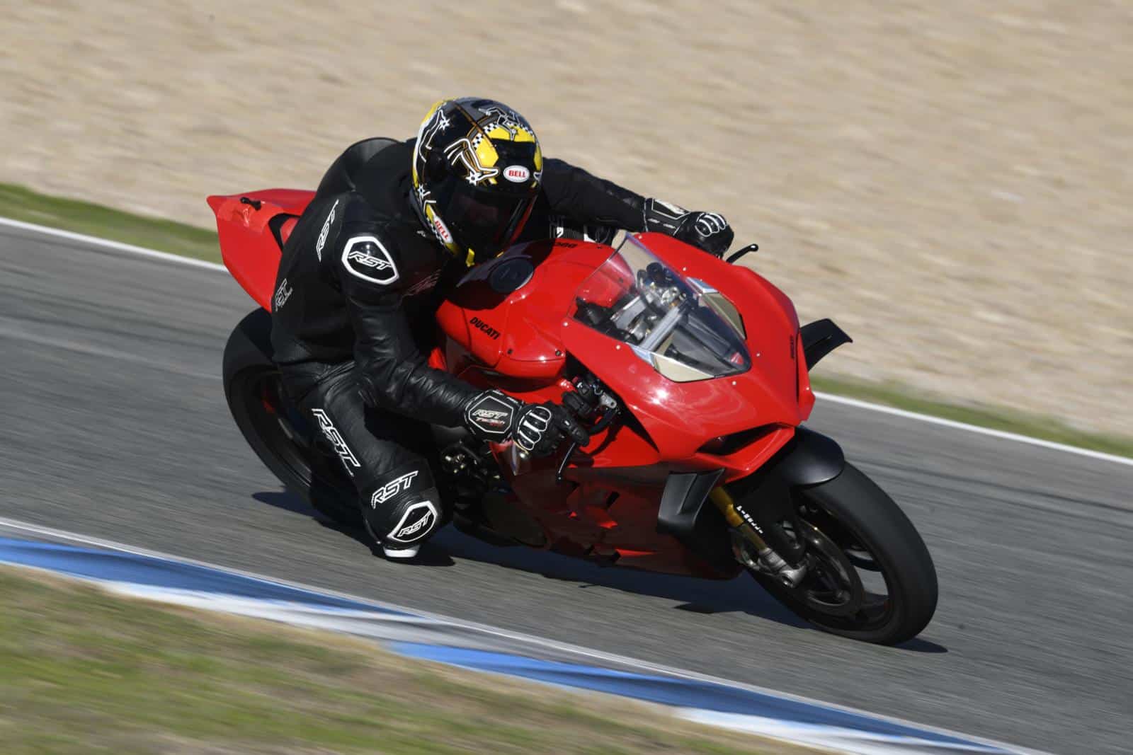 2022 Ducati Panigale V4 S