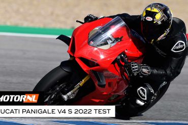 Ducati Panigale V4 S 2022 – test