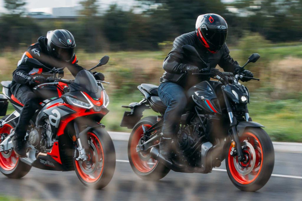 Aprilia Tuono 660 vs. Yamaha MT-07