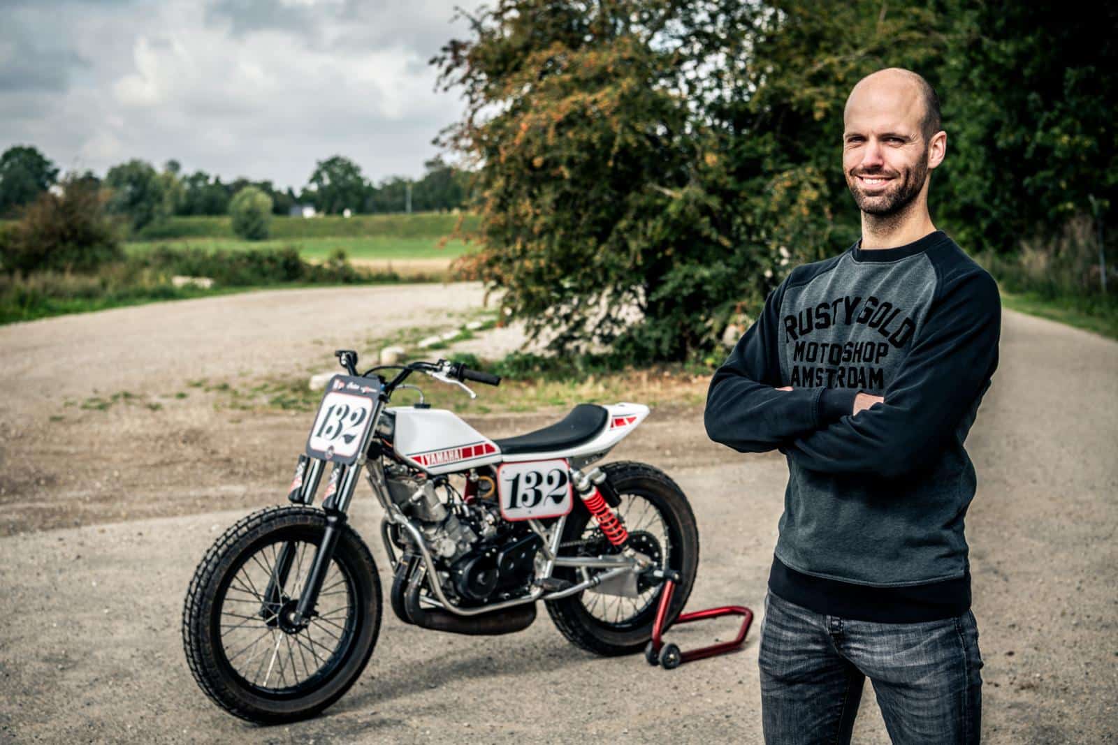 Flat-track
