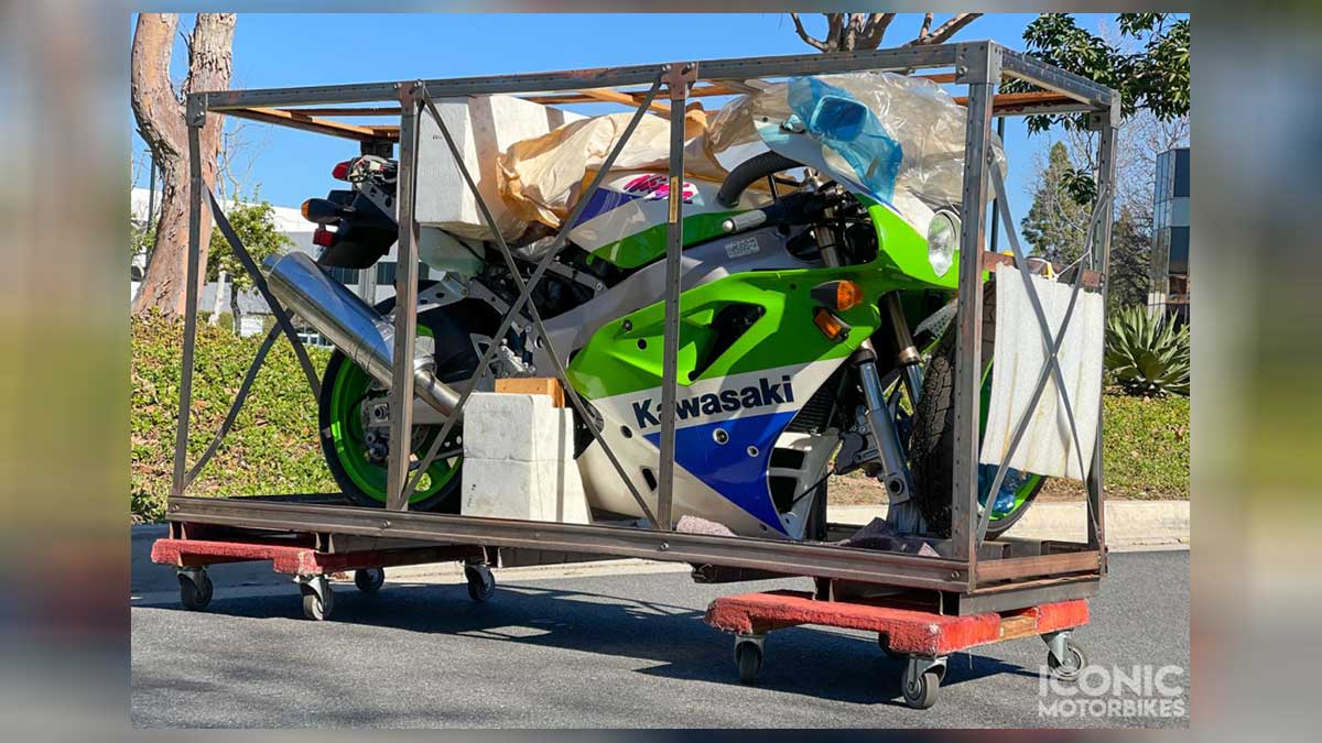 Kawasaki Ninja ZX-7R – in krat – klaar voor de veiling!