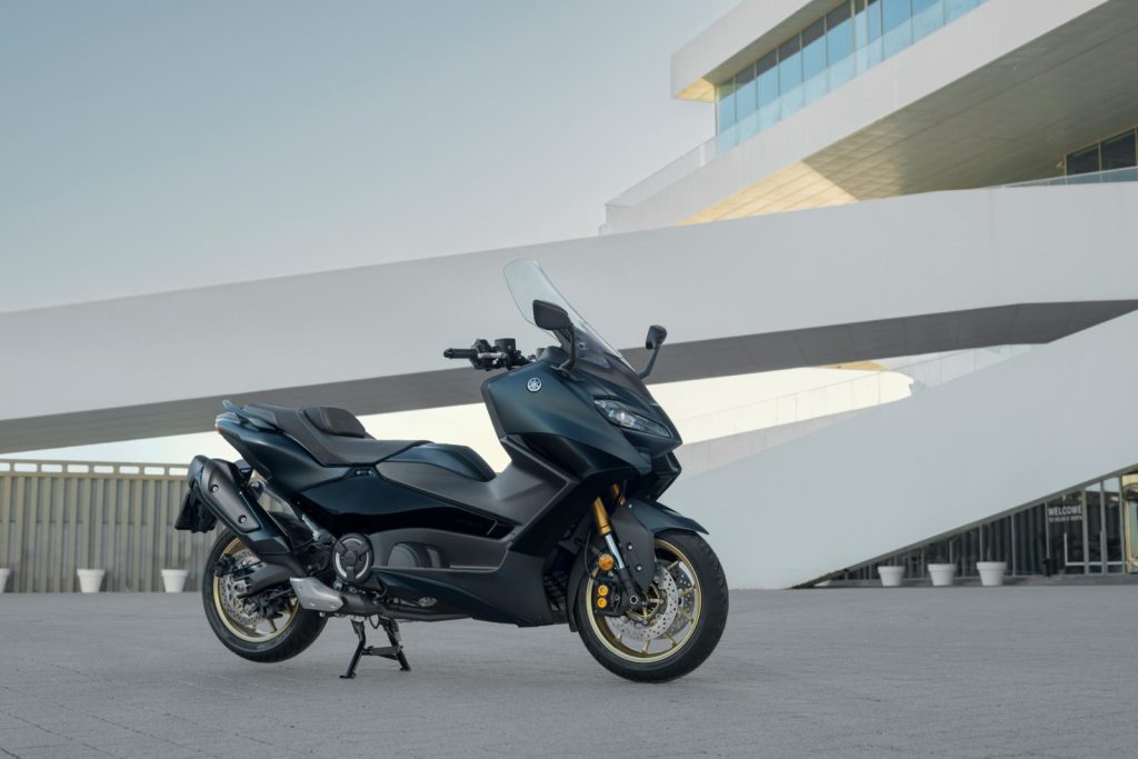 2022 Yamaha TMAX