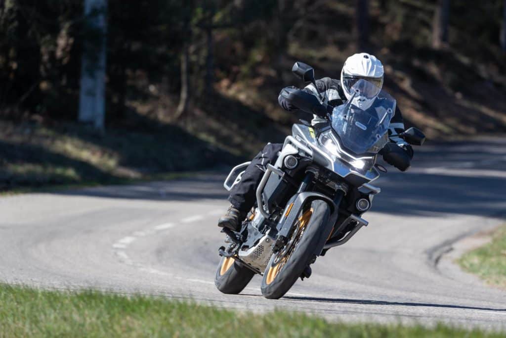 2022 CFMOTO 800MT