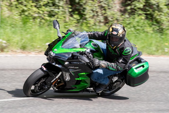2022 Kawasaki Ninja H2 SX SE