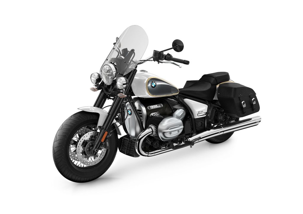 BMW R 18 Classic Mineral white metallic / Meteoric Dust Gold