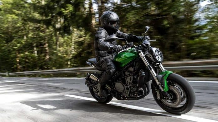 Benelli 802S Naked Streetfighter