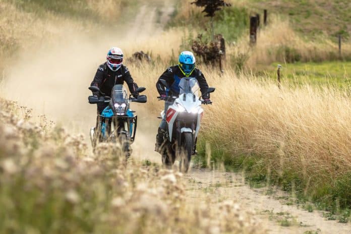Moto Morini X-Cape vs. Yamaha Ténéré 700 Rally Edition