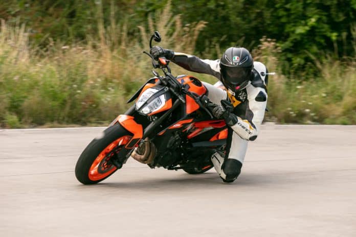 KTM 890 Duke GP