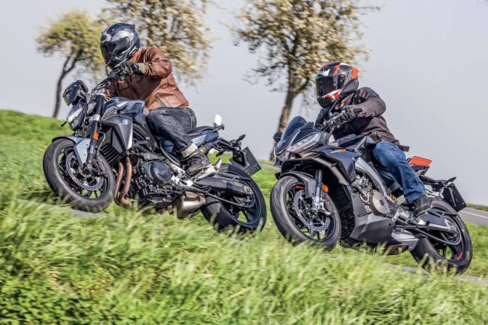 Aprilia Tuono 660 Factory vs. BMW F 900 R