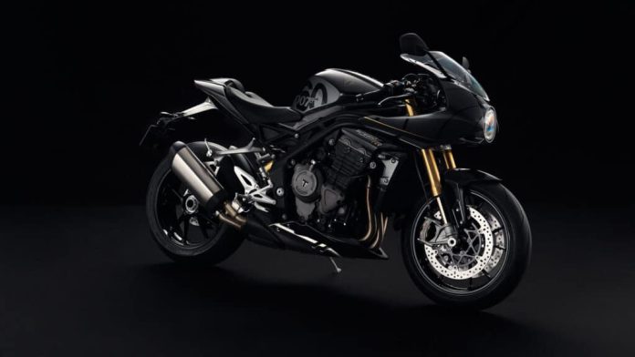 Triumph Speed Triple 1200 RR Bond Edition