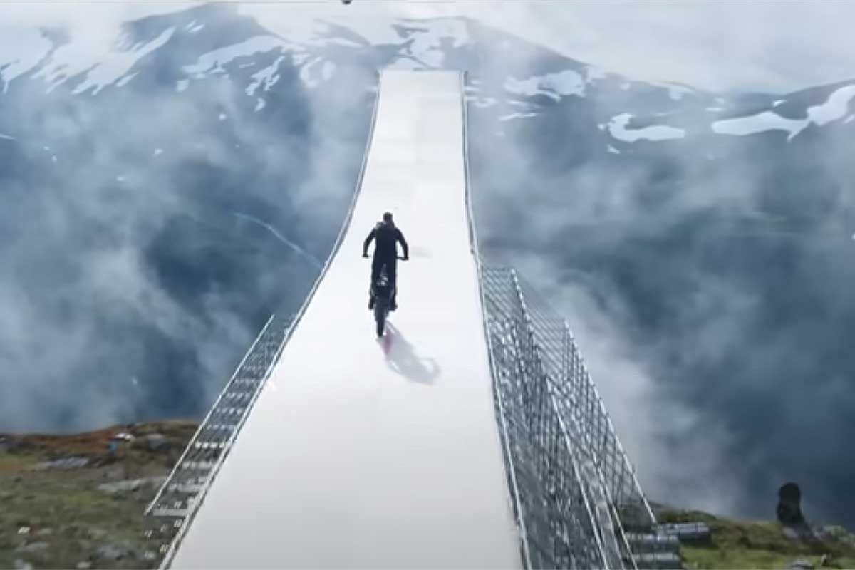 Mission Impossible 7: Tom Cruise gjør et motorsykkelstunt i Norge