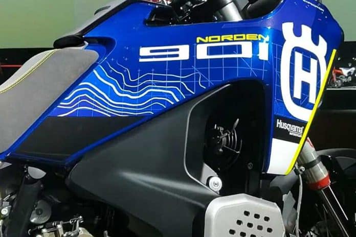 2023-Husqvarna-Norden-901-Expedition-00