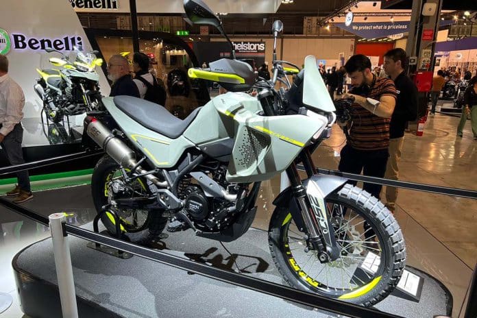 Benelli BKX 250